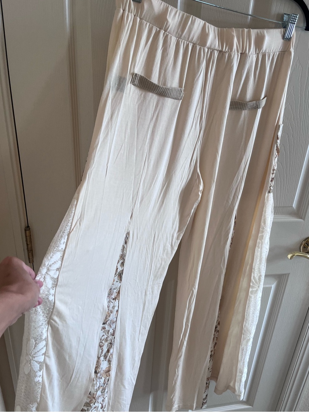 POL Size M Cream Lace Trim Boho Wide Leg Pants Elastic Waist Drawstring Bohemian - Picture 6 of 10